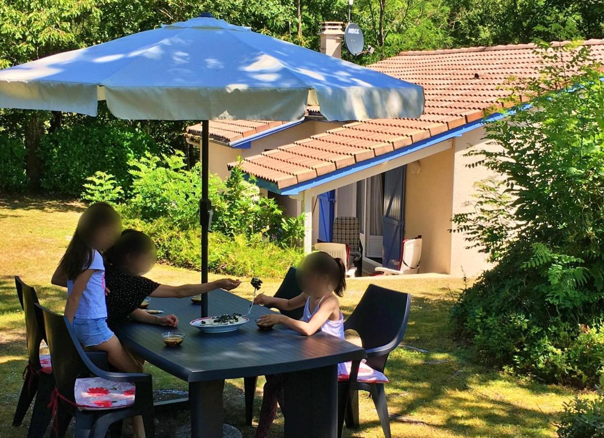 Vakantie Woning Le Chat Maison 175 Ecuras Exteriör bild